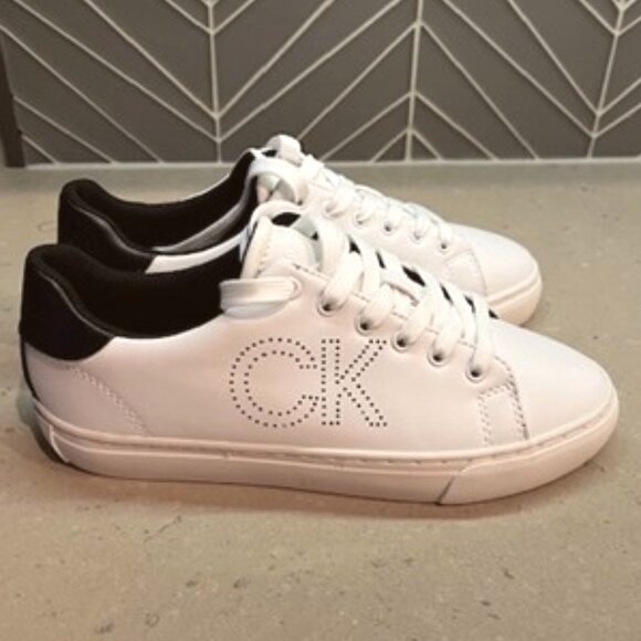 Calvin Klein Trainers-White/Black-Size 7-NWOT - Picture 3 of 9